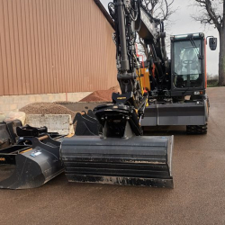 Pelle à pneus 14t avec rototilt et guidage GPS Trimble_1